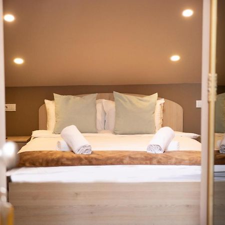 Skadarlija Suites Belgrado Buitenkant foto